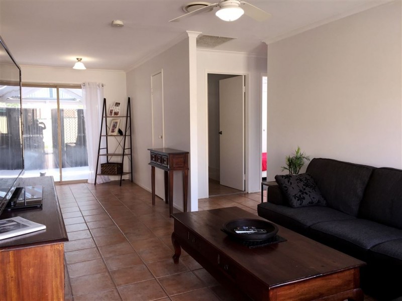 2/6 River Oak Drive, Helensvale QLD 4212