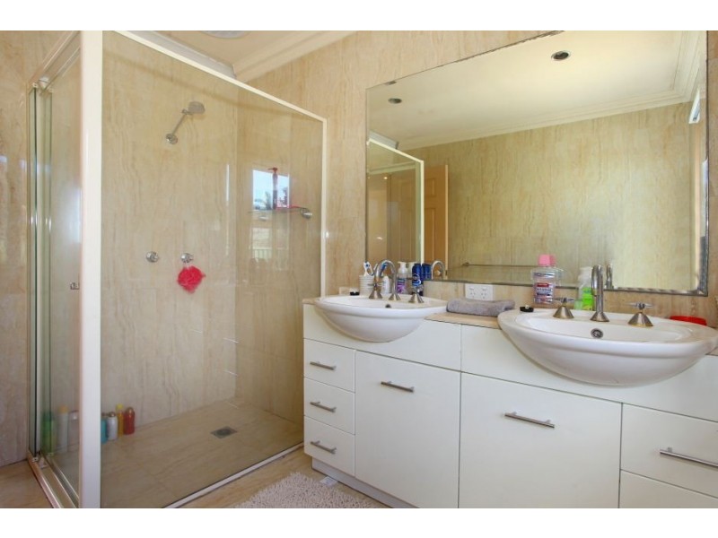 23 Daintree Drive, Parkwood QLD 4214