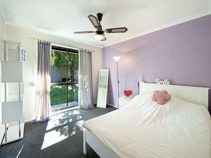 4 Lunar Court, Benowa QLD 4217