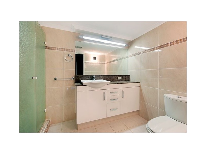 161/2 Admiralty Drive, Surfers Paradise QLD 4217
