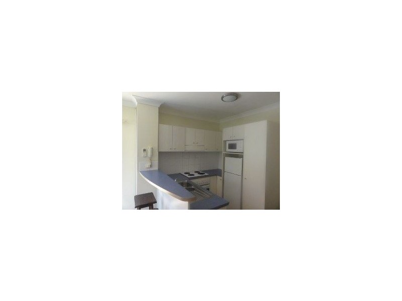 23/10-14 Purli Street, Chevron Island QLD 4217