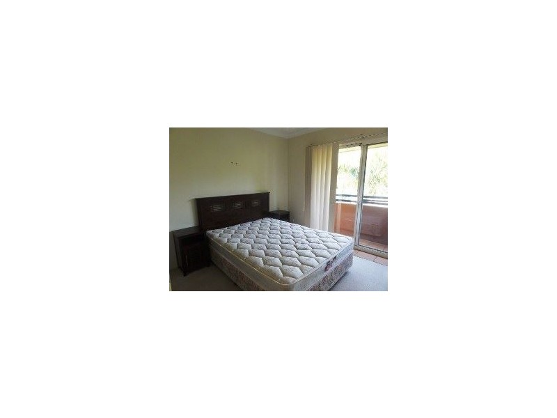 23/10-14 Purli Street, Chevron Island QLD 4217