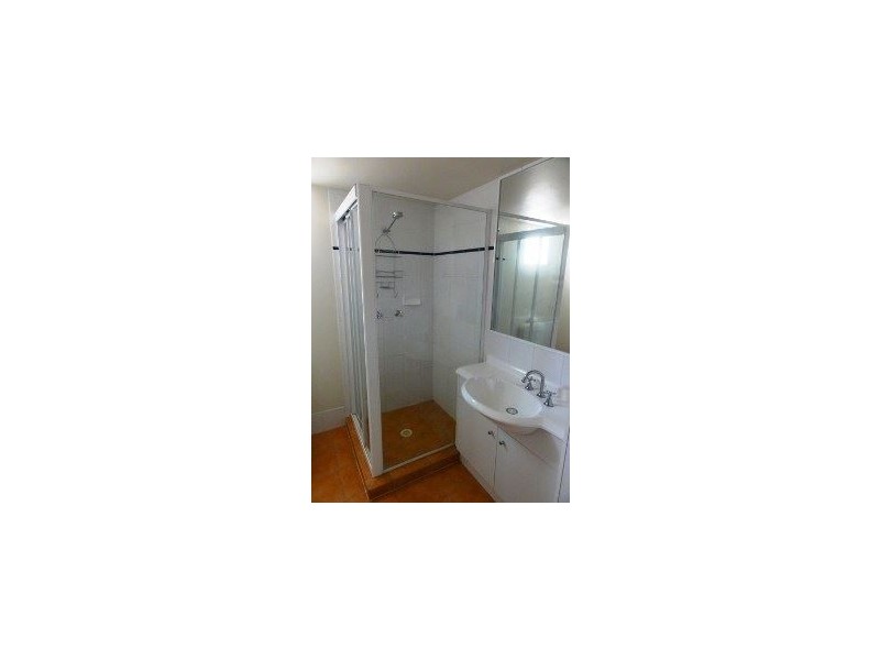 23/10-14 Purli Street, Chevron Island QLD 4217