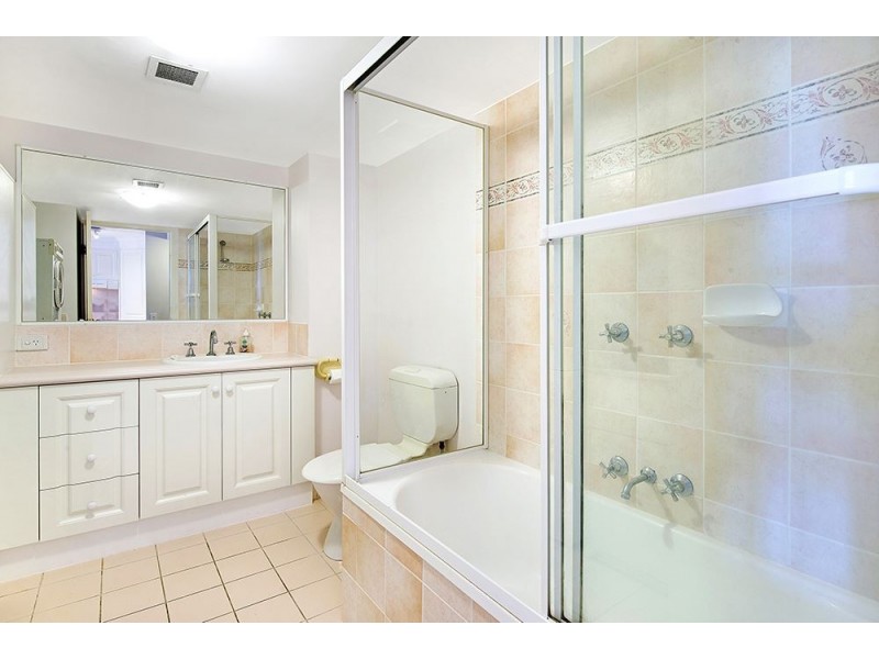 3/30-34 Dalpura Street, Surfers Paradise QLD 4217