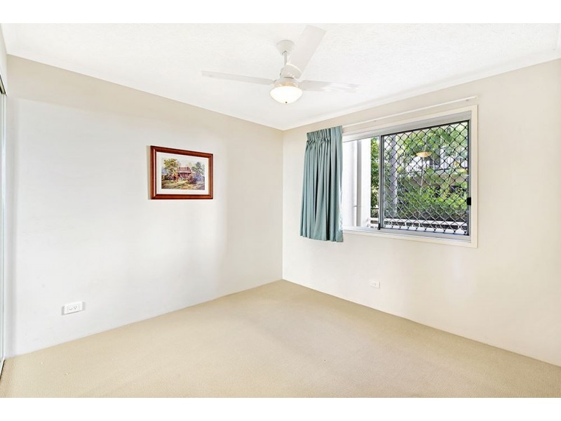 3/30-34 Dalpura Street, Surfers Paradise QLD 4217