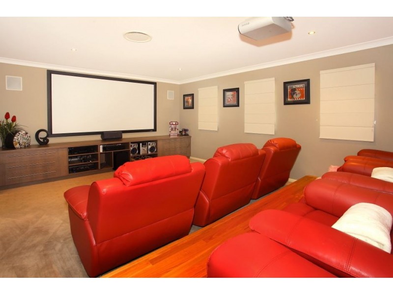 3 St Maarten Crescent, Oxenford QLD 4210