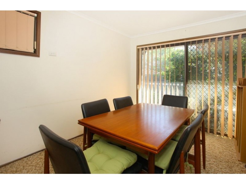 36 Warana Avenue, Southport QLD 4215