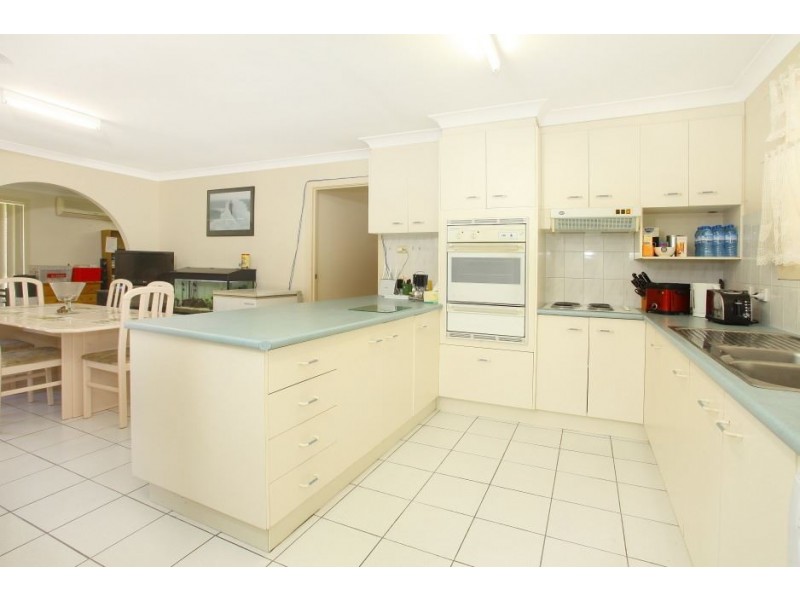 114 Yangoora Crescent, Ashmore QLD 4214