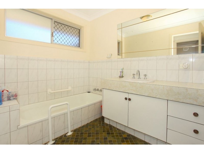 114 Yangoora Crescent, Ashmore QLD 4214