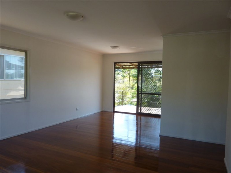 13 Kathleen Avenue, Southport QLD 4215