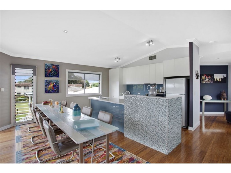 2/3 Tuesley Court, Southport QLD 4215