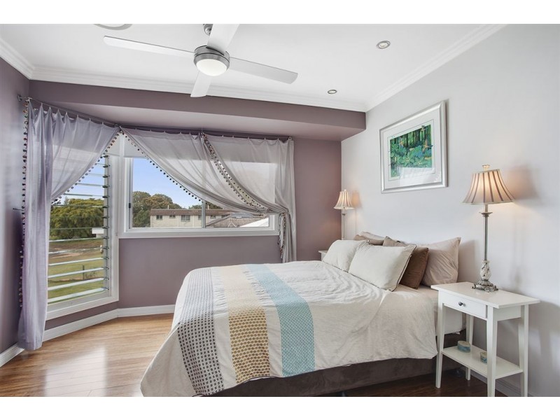 2/3 Tuesley Court, Southport QLD 4215