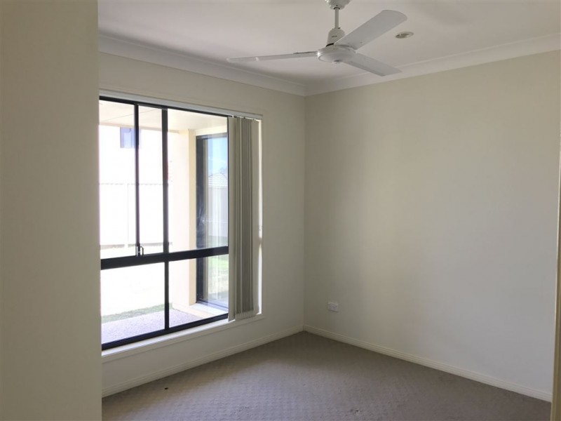 3 Katie Court, Arundel QLD 4214