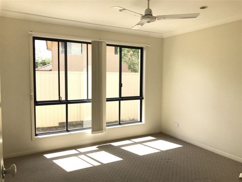 3 Katie Court, Arundel QLD 4214
