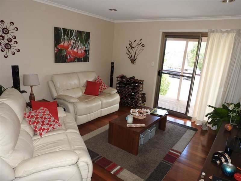 43 Mitchell Avenue, Molendinar QLD 4214