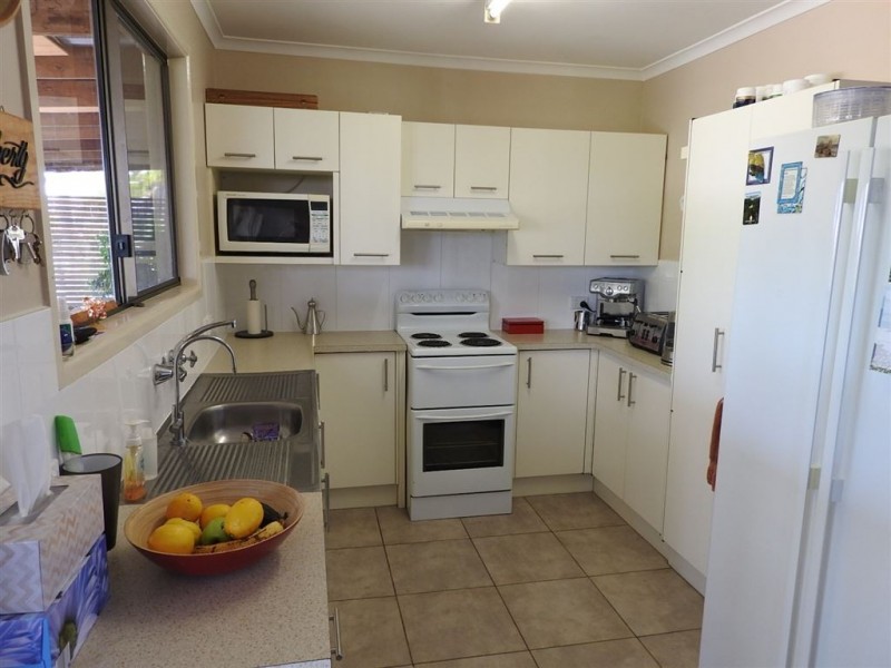 43 Mitchell Avenue, Molendinar QLD 4214