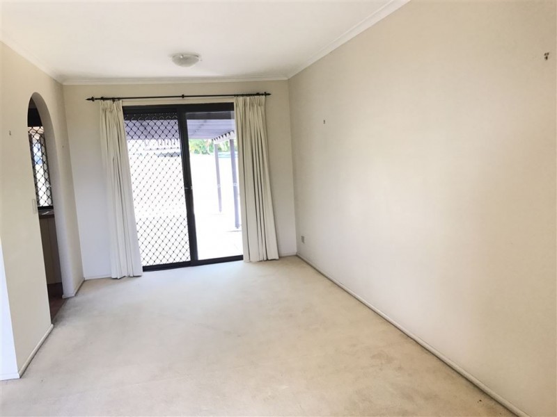 96 Pappas Way, Carrara QLD 4211