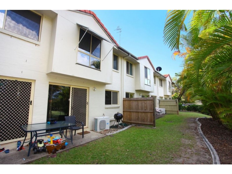 77/3 Arundel Drive, Arundel QLD 4214