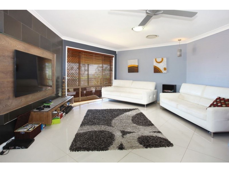 20 Dalby Court, Helensvale QLD 4212