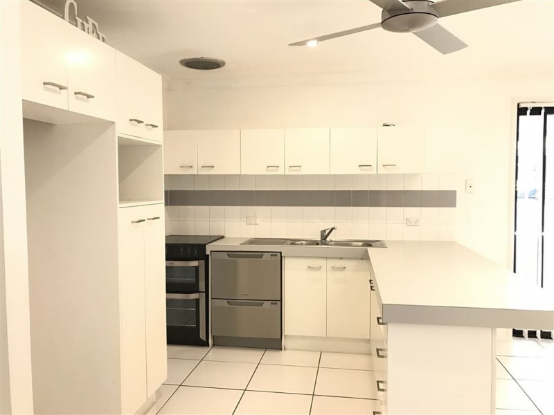 89 Currumburra Road, Ashmore QLD 4214