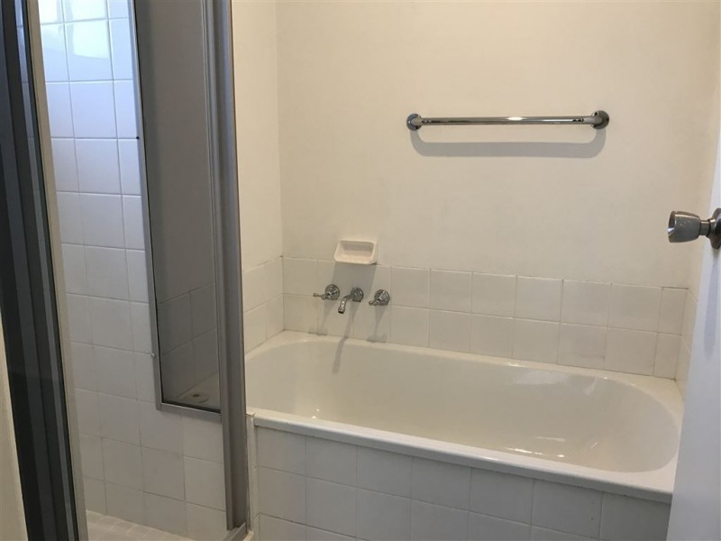 89 Currumburra Road, Ashmore QLD 4214