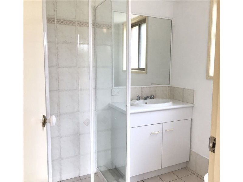 21 Floyd Court, Parkwood QLD 4214