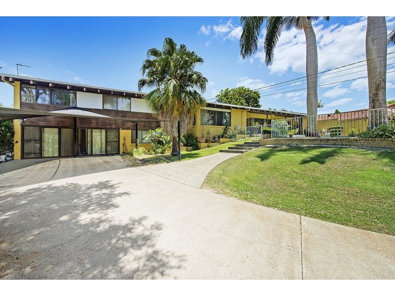 7 Penamber Court, Benowa QLD 4217