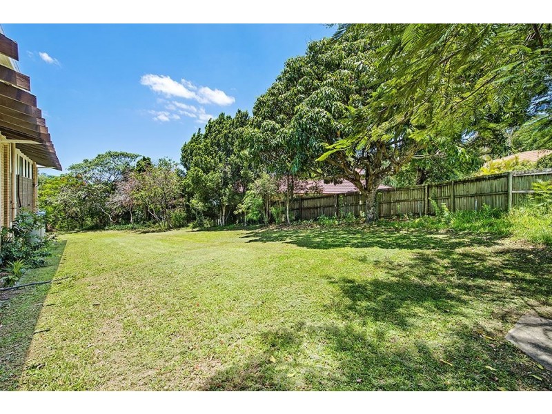7 Penamber Court, Benowa QLD 4217