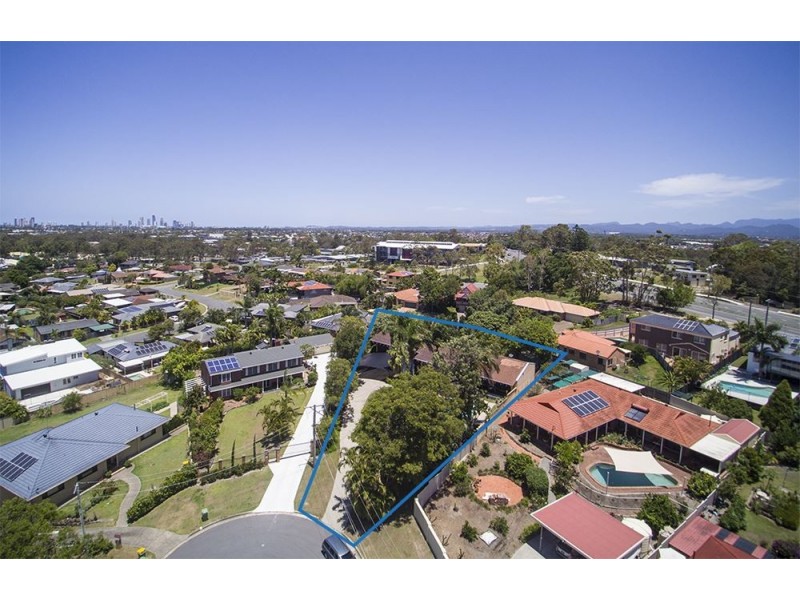 7 Penamber Court, Benowa QLD 4217