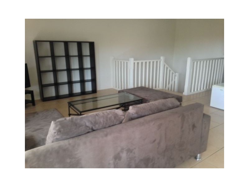 19/3 Arundel Drive, Arundel QLD 4214