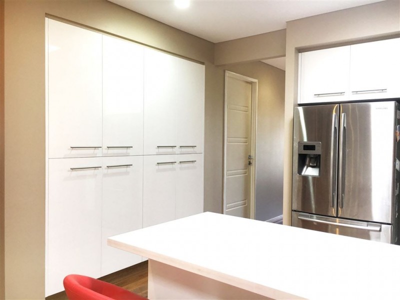 8 Stringybark Drive, Molendinar QLD 4214