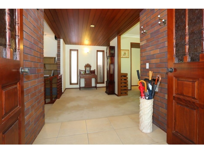 202 Cotlew Street, Ashmore QLD 4214