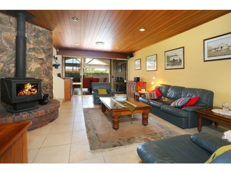 202 Cotlew Street, Ashmore QLD 4214