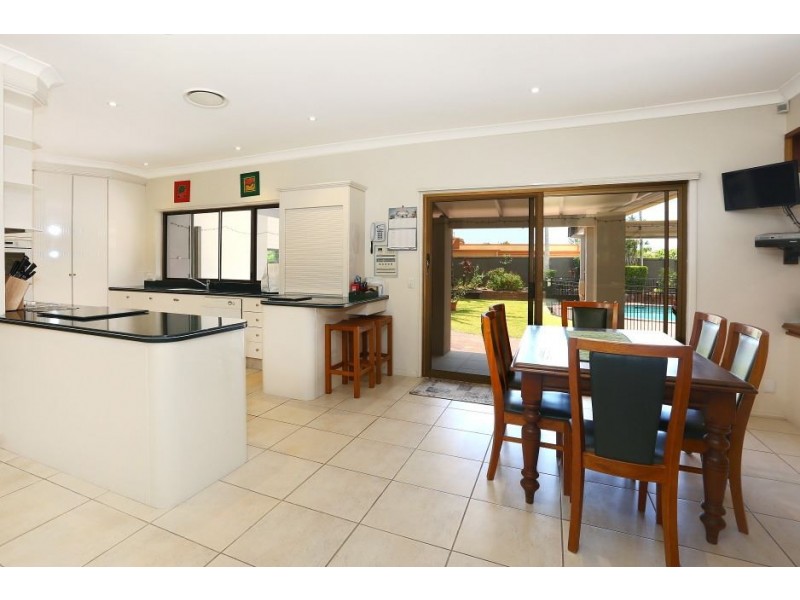 202 Cotlew Street, Ashmore QLD 4214