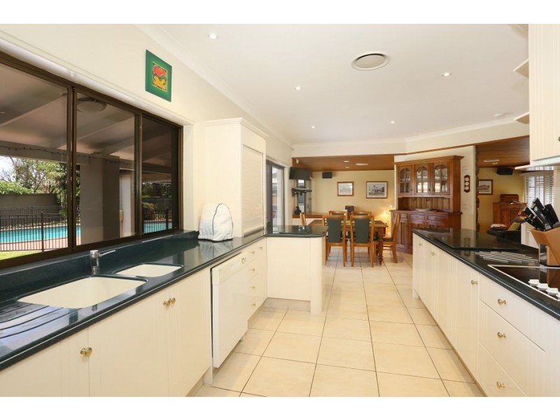 202 Cotlew Street, Ashmore QLD 4214