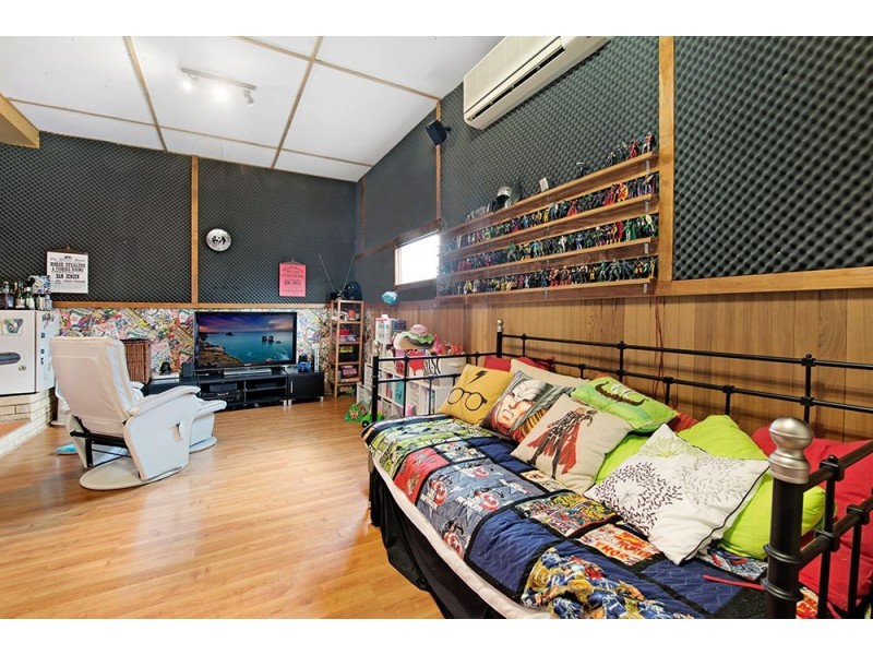 26 Eileen Avenue, Southport QLD 4215