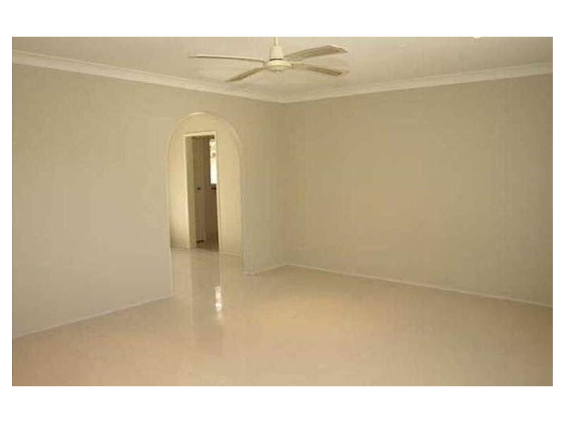 7 Tumbarumba Avenue, Ashmore QLD 4214