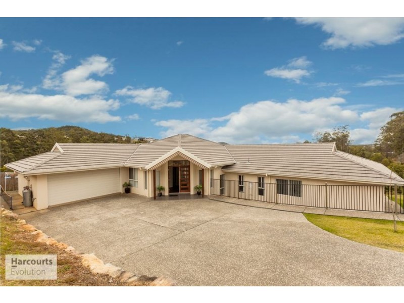 23 Diamantina Cct, Pacific Pines QLD 4211
