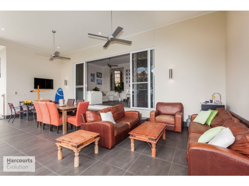 23 Diamantina Cct, Pacific Pines QLD 4211