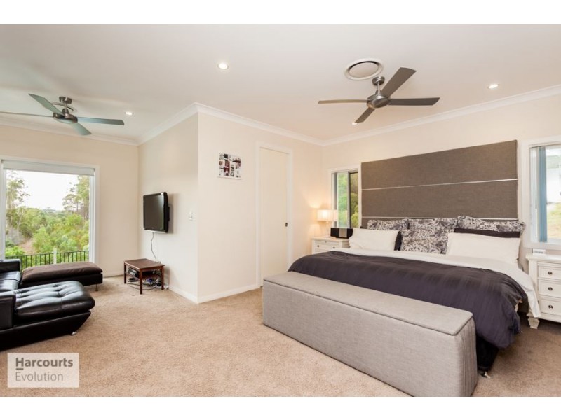 23 Diamantina Cct, Pacific Pines QLD 4211