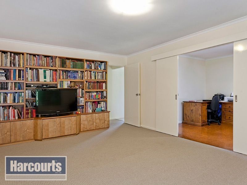 6 Belclare Street, The Gap QLD 4061