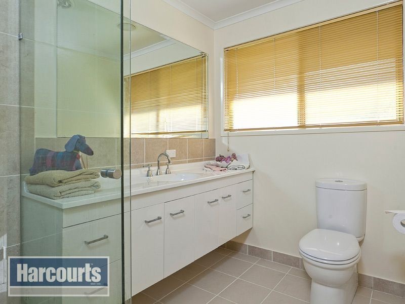 6 Belclare Street, The Gap QLD 4061