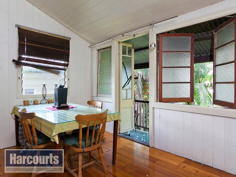 11 Confederate St, Red Hill QLD 4059
