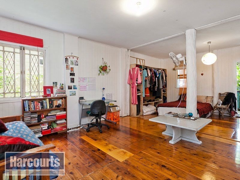 11 Confederate St, Red Hill QLD 4059
