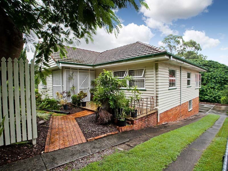 2 Mareeba Road, Ashgrove QLD 4060