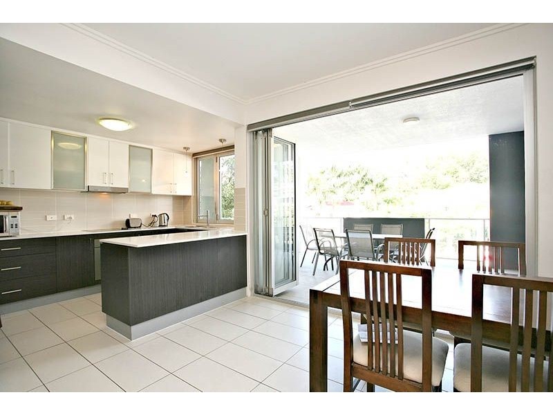 2/37 School Street, Kelvin Grove QLD 4059