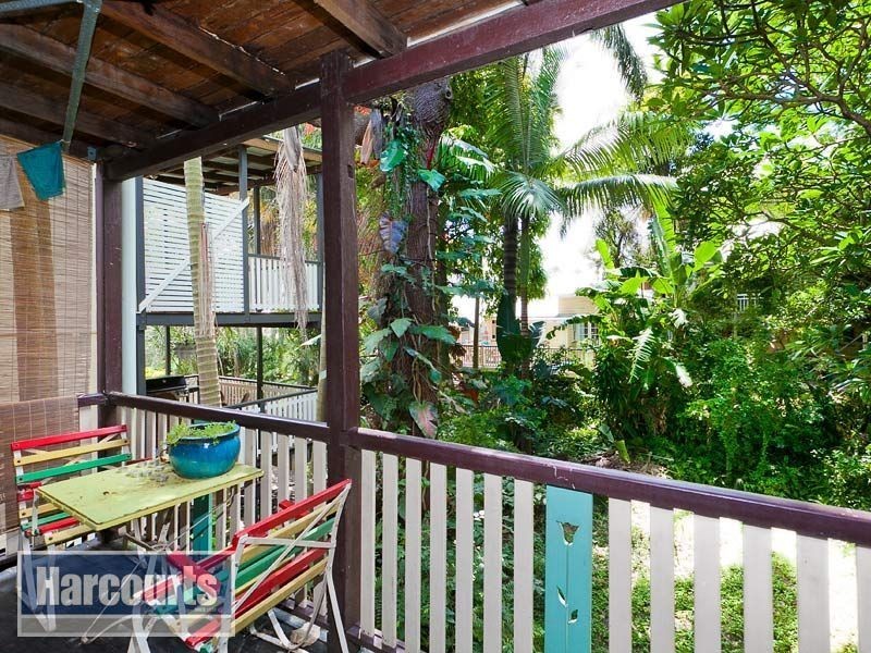 11 Confederate St, Red Hill QLD 4059