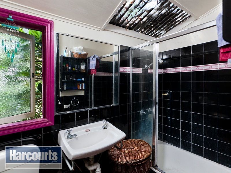 11 Confederate St, Red Hill QLD 4059