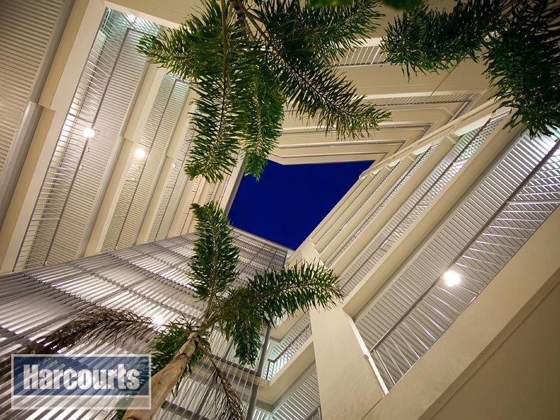 124/23 Robinson Place, Kelvin Grove QLD 4059