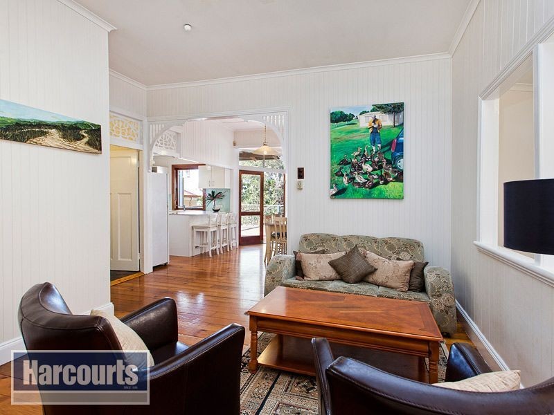 41 Windsor Rd, Red Hill QLD 4059